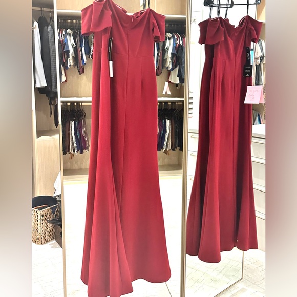 Lulu’s Lynne Burgundy Dress - Picture 4 of 5